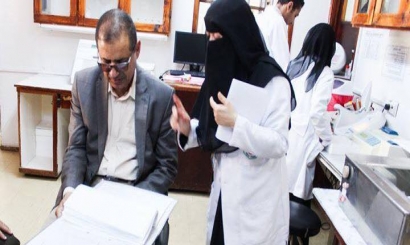 جامعة إب - رئيس مجلس الاعتماد الأكاديمي وضمان الجودة يزور كلية الطب والعلوم الصحية - جامعة إب