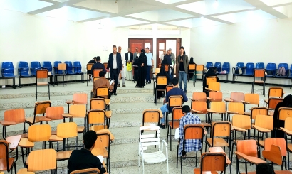 رئيس الجامعة يتفقد سير الإختبارات النهائية للفصل الدراسي الثاني بكلية الطب والعلوم الصحية