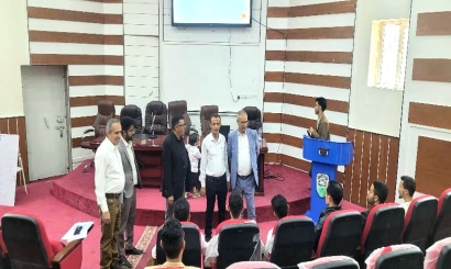 جلسات بحثية بكلية الطب والعلوم الصحية